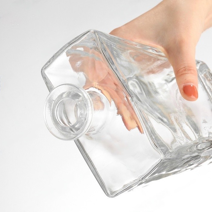 700ml Clear Whiskey Glass Bottle best
